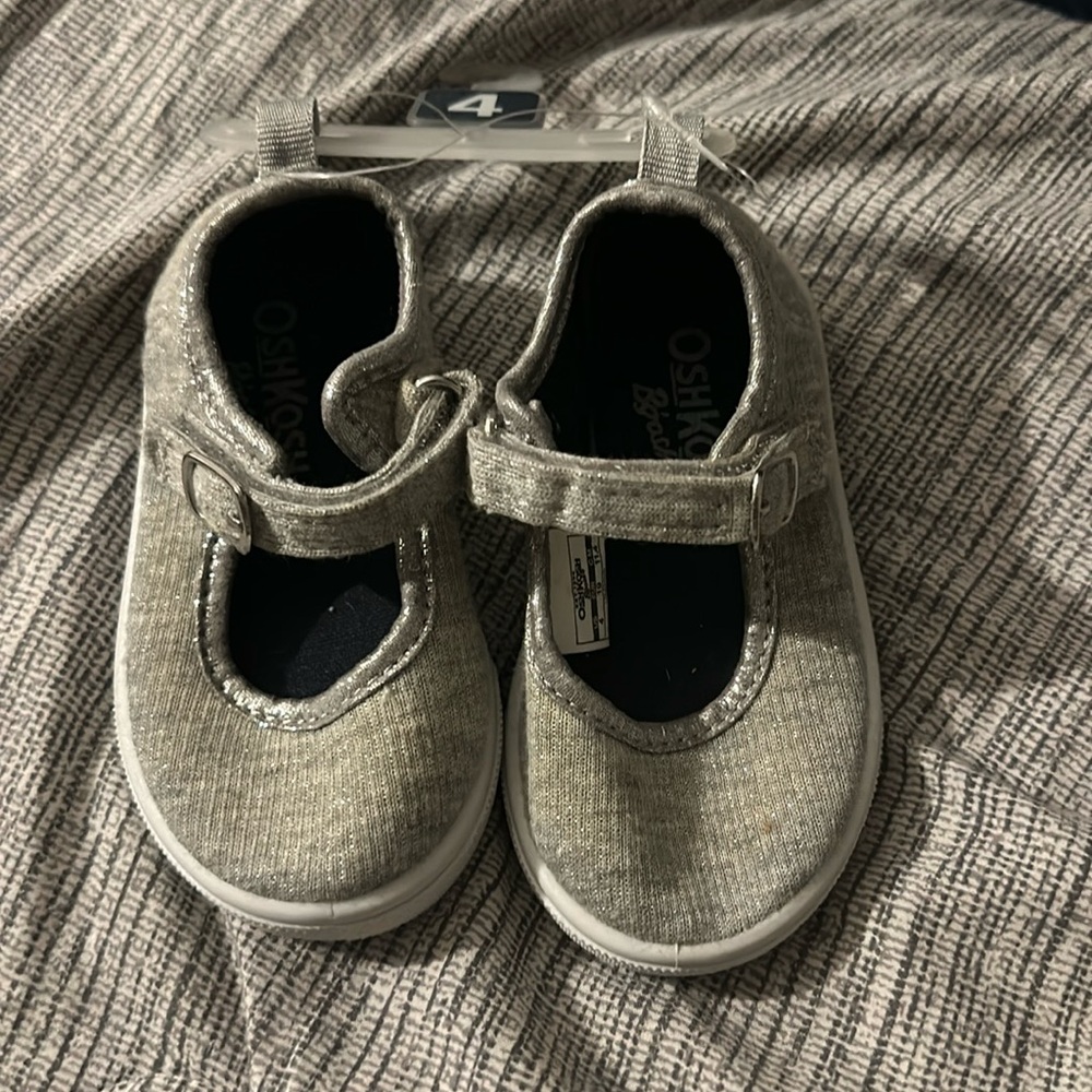 4T Grey Mary Jane’s